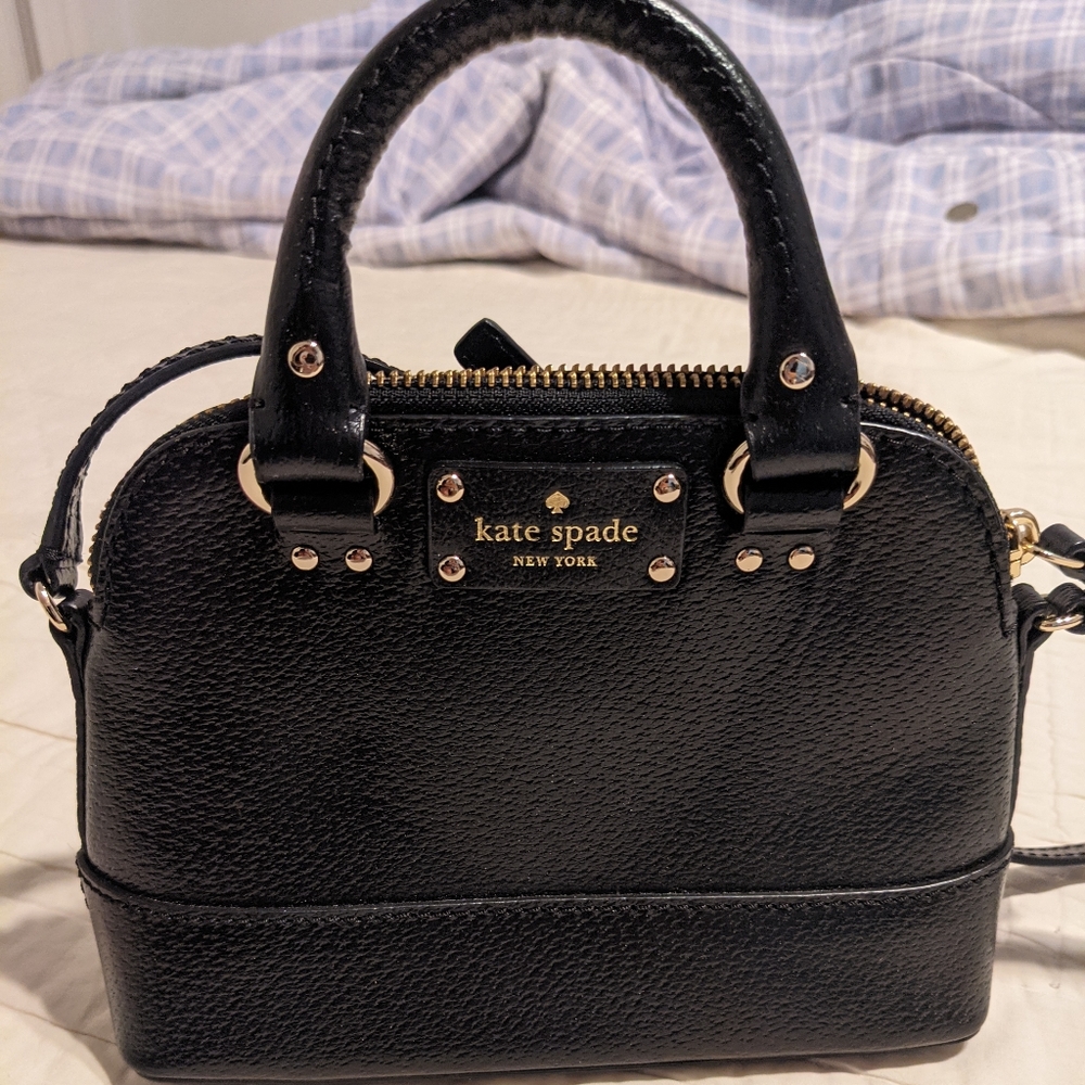 Kate Spade Small Dome crossbody purse